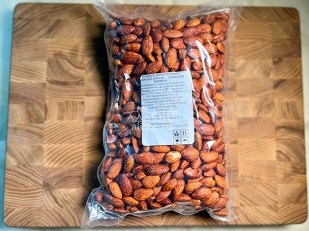 Диспенсеры для снеков: Миндаль ж/с со вкусом 