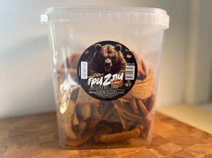 Фисташки: Ведро Ржаные гренки со вкусом Баварские колбаски (1 кг)