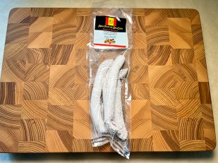 Орехи: Колбаски сыровяленые Mini Fuet 